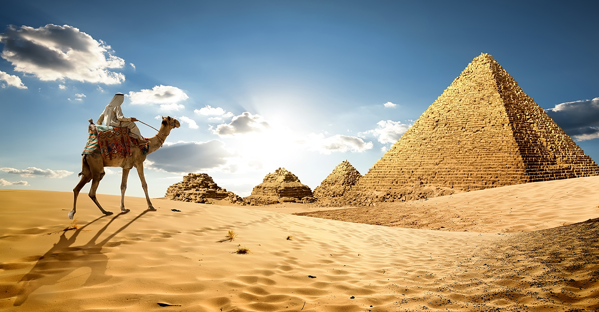 Egipto es uno de los países más importantes de África. Asegúrate de explorarlo de forma segura con las vacunas de viaje y los consejos de Passport Health.
