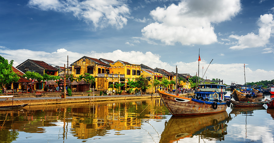 La industria, ciudades y cultura de Vietnam son reconocidas mundialmente. Asegúrate de explorarlas de forma segura con las vacunas de viaje y los consejos de Passport Health.